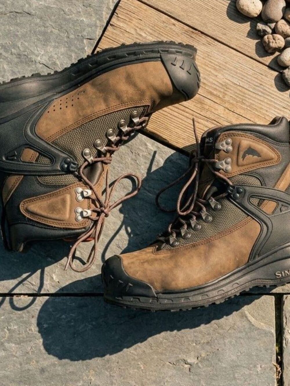 NWOB Simms Wading Boots Vibram Sole Mens 9 Fly Fishing Mountain Gorpcore Gear